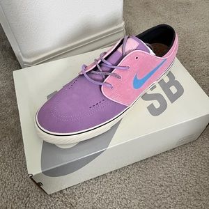 Nike SB Zoom Janoski OG+ Shoes - Lilac/Noise Aqua/Med Soft Pink × 1
11.5